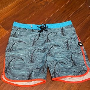 Men’s Hurley Board shorts size 36
